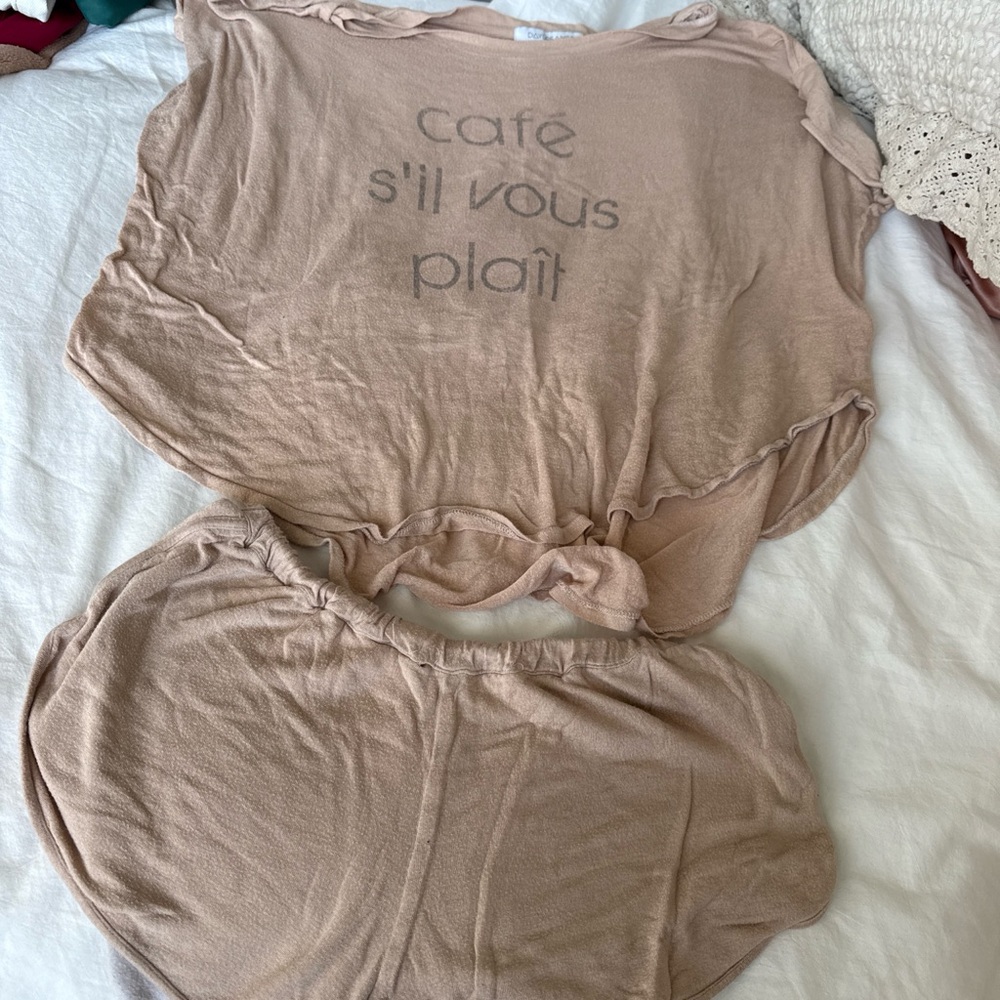 Women's Two-Piece Lounge Set - Beige "café s'il vous plaît"